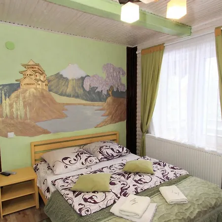 гірське повітря Apartment Mykulychyn